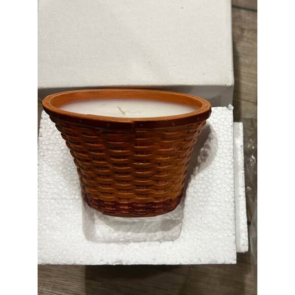 Longaberger Resin Miniature Geranium basket with candle - Picture 1 of 2